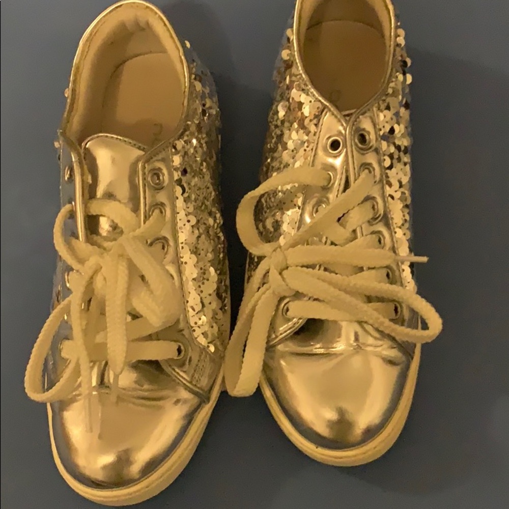 Woman’s Silver Sequined Sneakers, Size 6